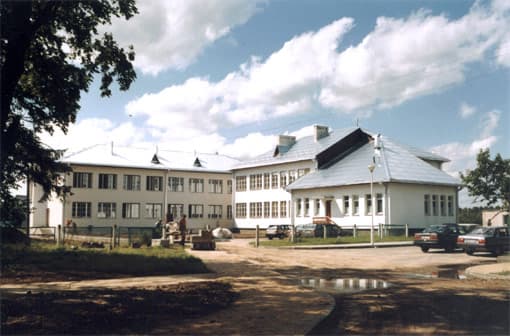 Vidurinė mokykla Raguvėlėje